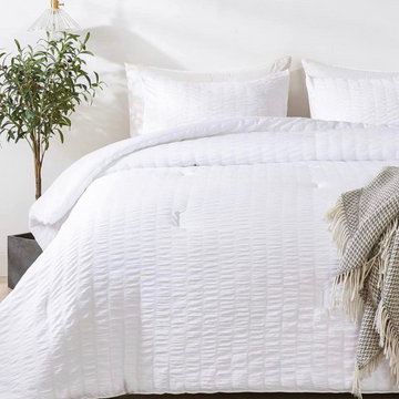 Bedspread Ruffled Blanket with Two Shams-White Lined