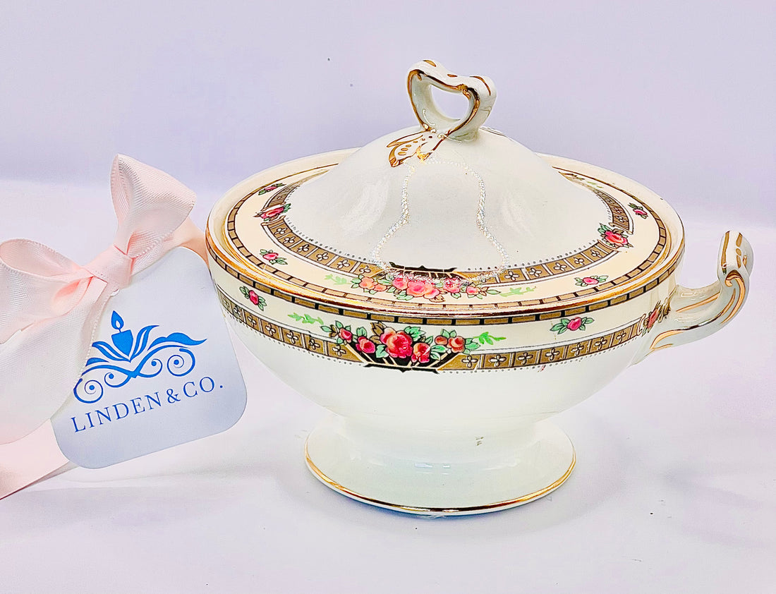 Beautiful detailed cream and gold floral dish